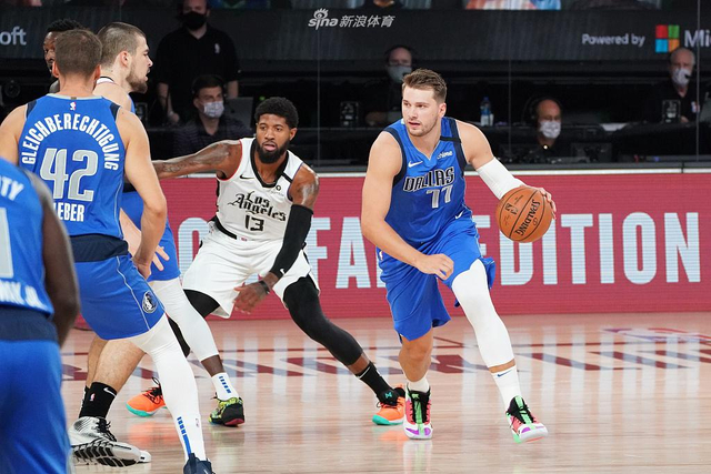 他们赛季的 他们赛季的