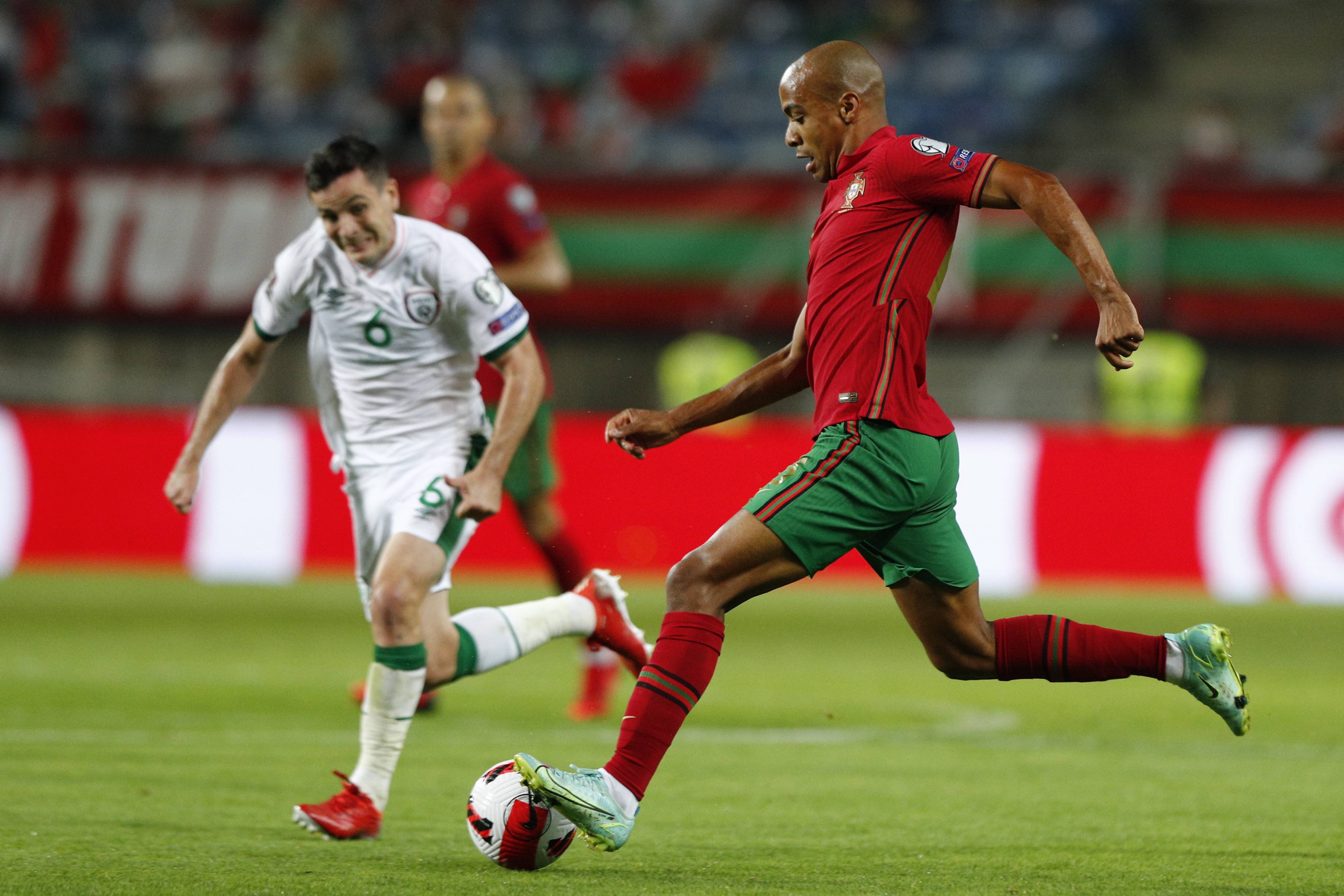 西在战略布 西在战略布